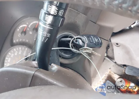 2001 Toyota Sequoia Limited V8 from USA, damaged, VIN 5TDBT48A41S001204